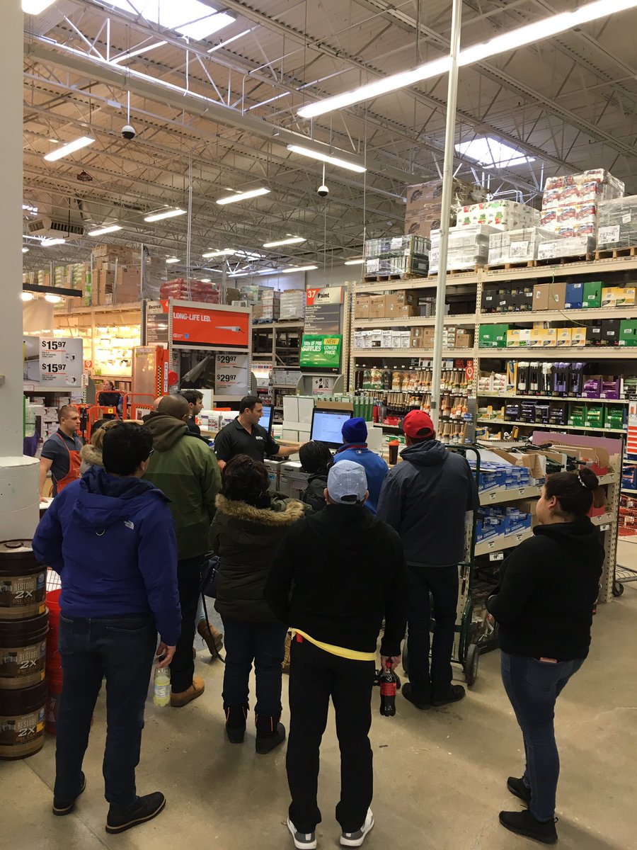 caseyo_behr's tweet photo. D.65 Color and Pro Paint 2.0 Training this afternoon! All of our bases are covered! Thank you @DomCozBEHR @Gdedina_BEHRCHI @Manny_CubFan https://t.co/jGNa1zJsZz