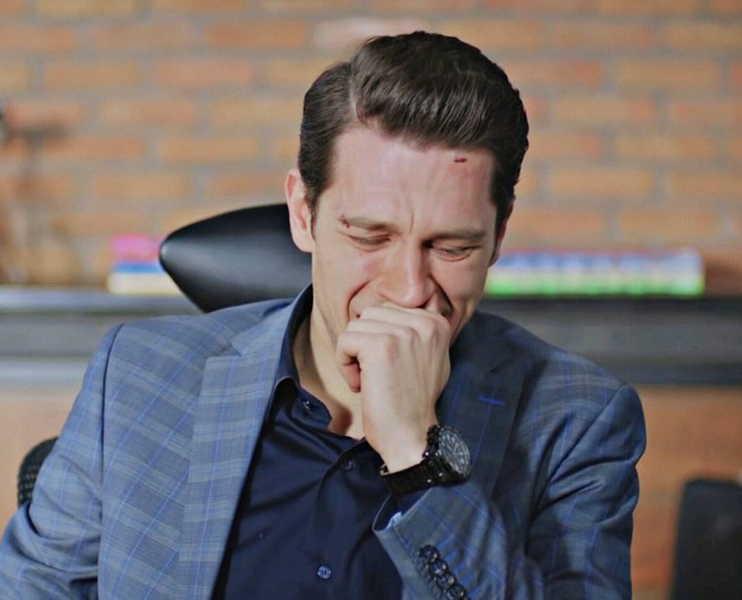 Gerçek oyunculuk seyirciye duyguyu yaşatabilmektir..
İyi Geceler☘
#UrazKaygılaroğlu
#BabaCandır