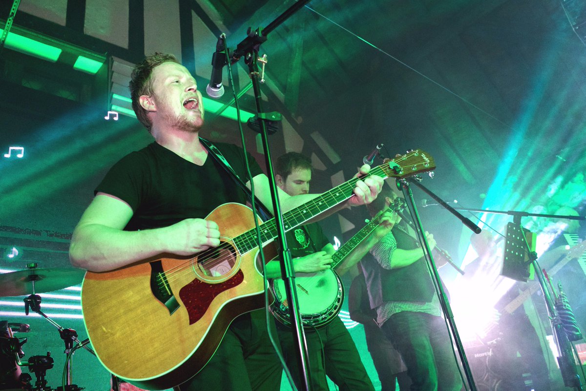 TheLandingCrew's tweet photo. @BewareofthePig @Rivington_Barn  #IrishNight #StPatricksDay https://t.co/xz9Cwqeken