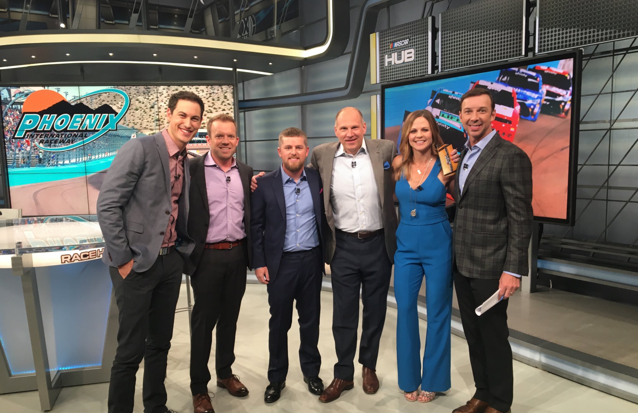 Shannon Spake on Twitter: "Full house here on @RaceHub ...