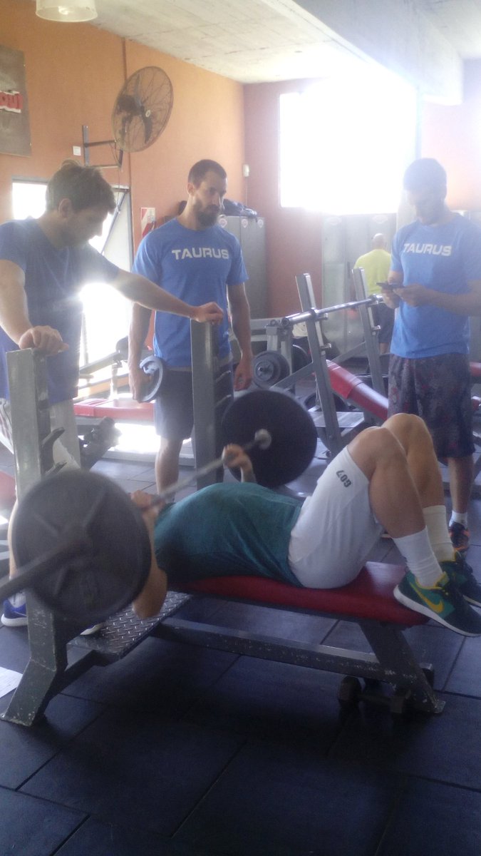 pabloroble2124's tweet photo. Así arrancamos modo panamericano, por la mañana gimnasio y por la noche entrenamiento. https://t.co/KREaXhJGog