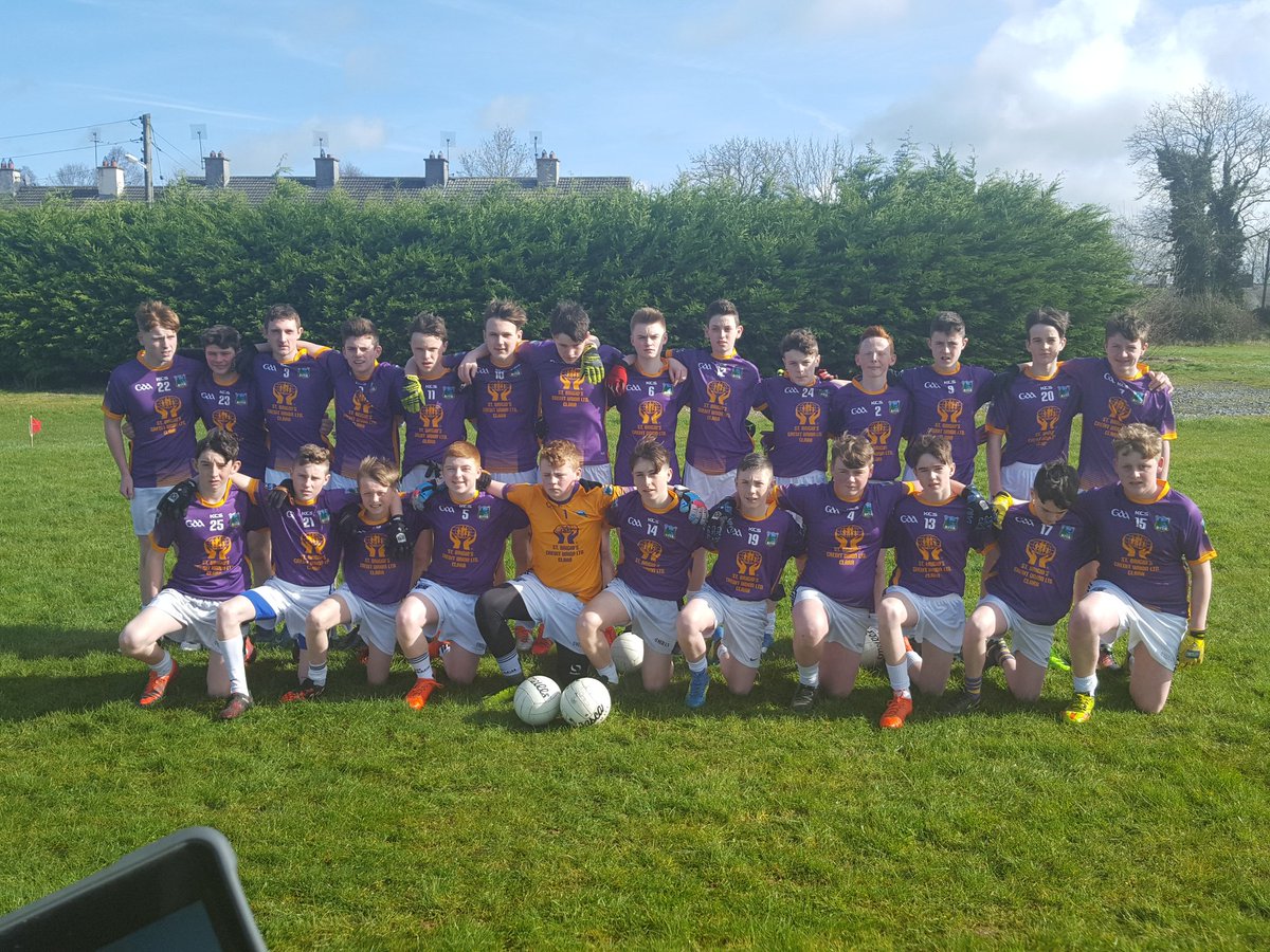 ENDAKENNEDY2's tweet photo. Well bone to the lads of Ard Scoil in their NTH Leinster final game today.
unlucky boys..heads up.Not your day. we are proud of you all https://t.co/2dN440eOTL