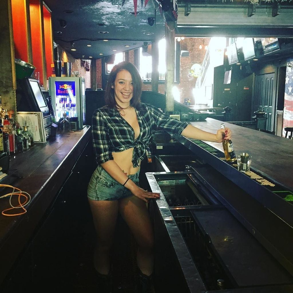 coyoteuglysd's tweet photo. It's taco Tuesday!!! Come drink and eat with our beautiful bartender Rebecca!!! She might … https://t.co/gutPQlUr9d https://t.co/otqf5WAAgj