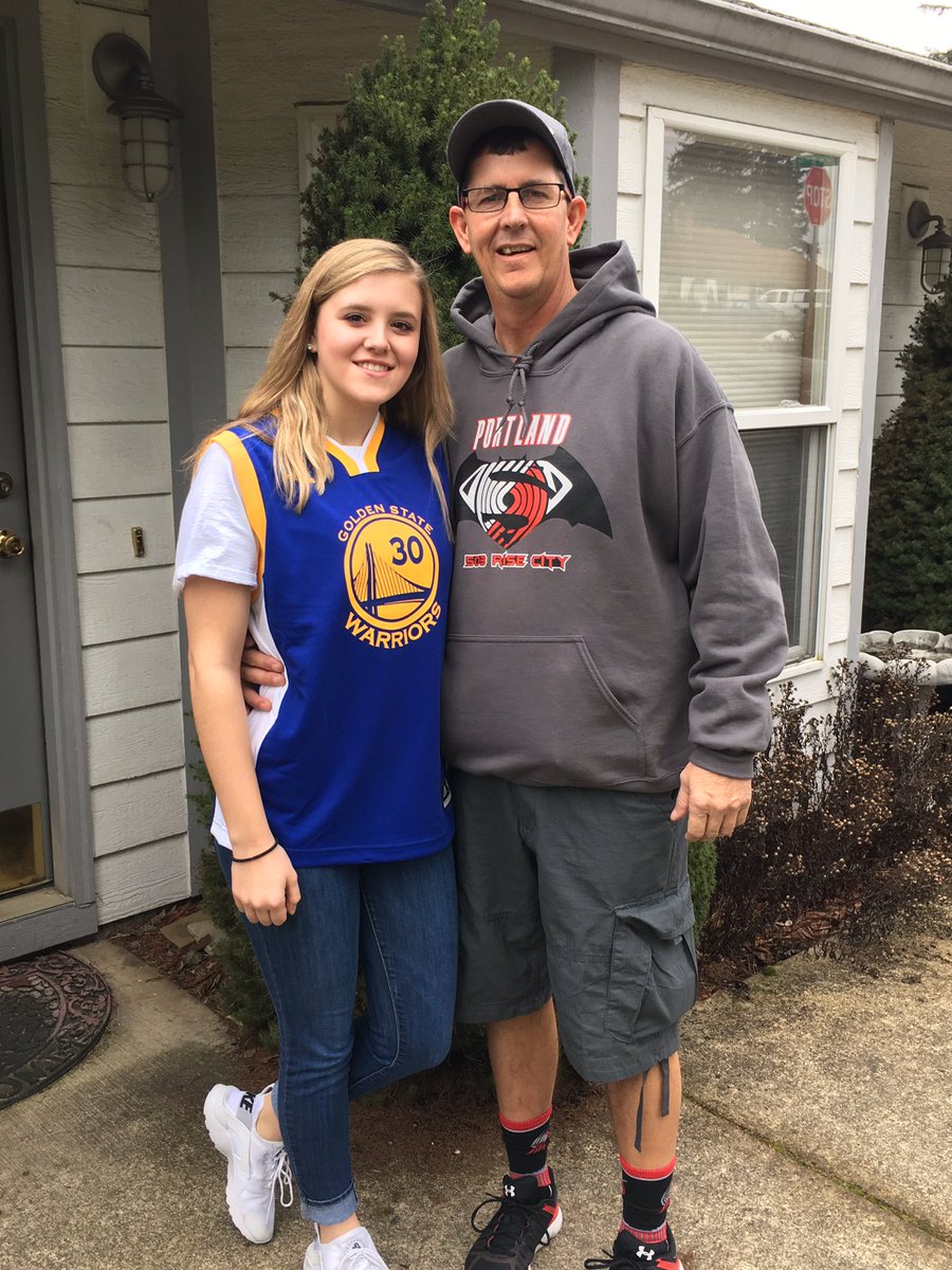 NWhotshots's tweet photo. HAPPY 17   To.  Raelyn. Love ya very much https://t.co/OC3Rp7atBI