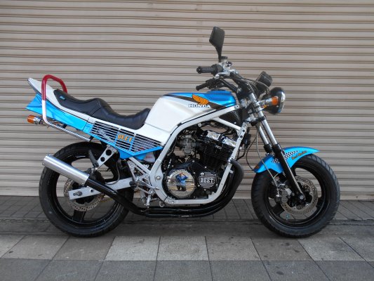 Zero Hondacbr400fカスタム車 色 白青 400cc Sold Out T Co Sv1xpsf9lh バイクショップゼロ T Co Q8btywsk7n Twitter