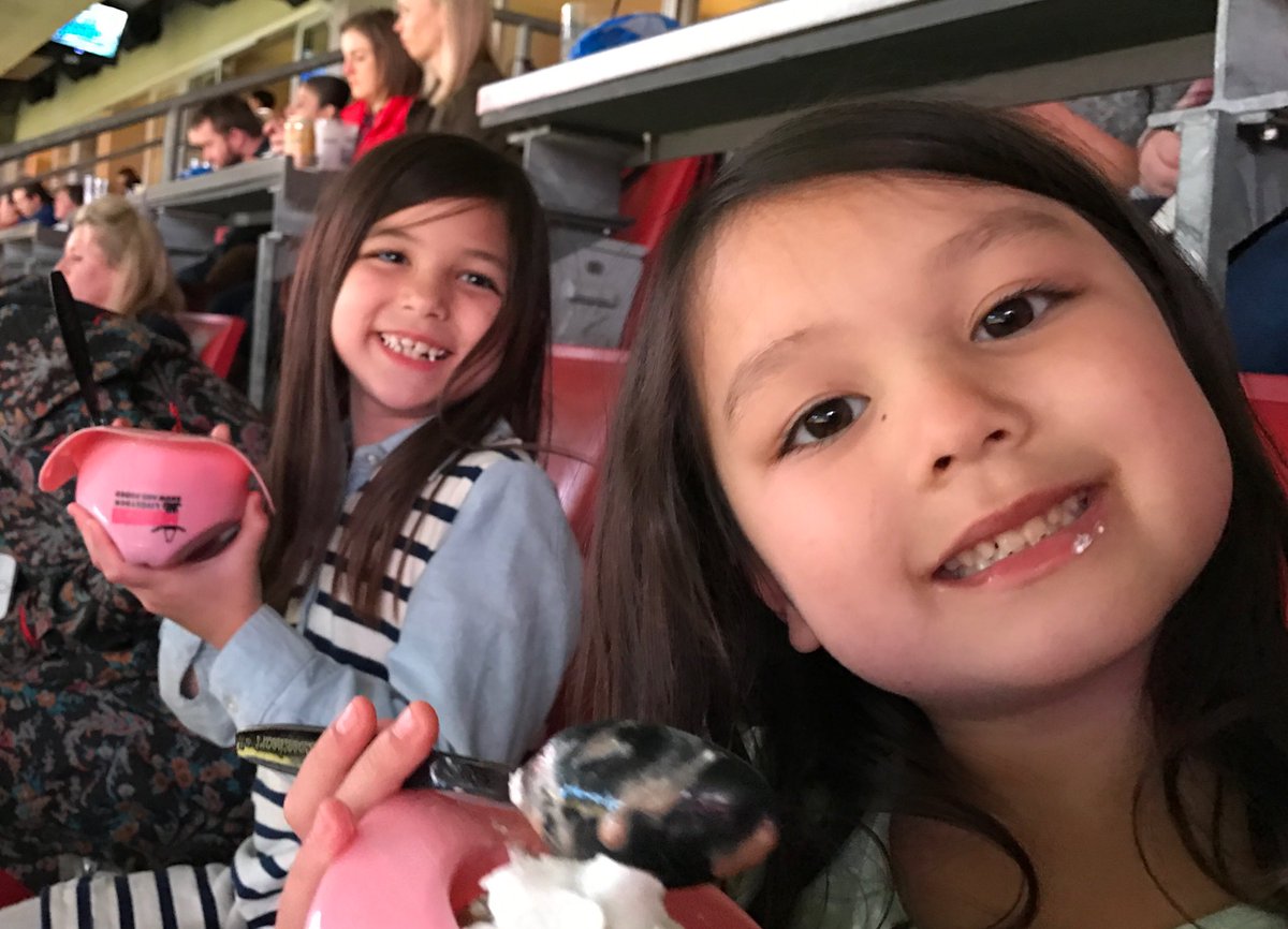 anhtuandd's tweet photo. Ice Cream at #RODEOHOUSTON https://t.co/gmnrh3VAWy