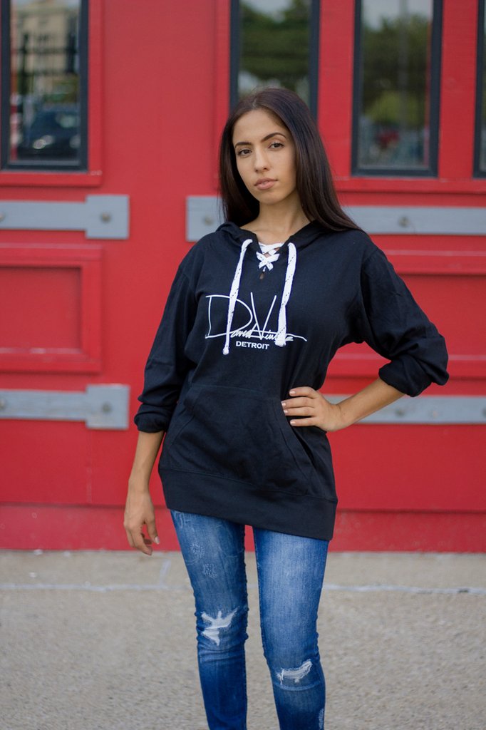 "Can't see her with this pitch black Gucci frames on Let me take these b!tches off." DV Heritage Hockey Hoodie back in stock #DavidVintage