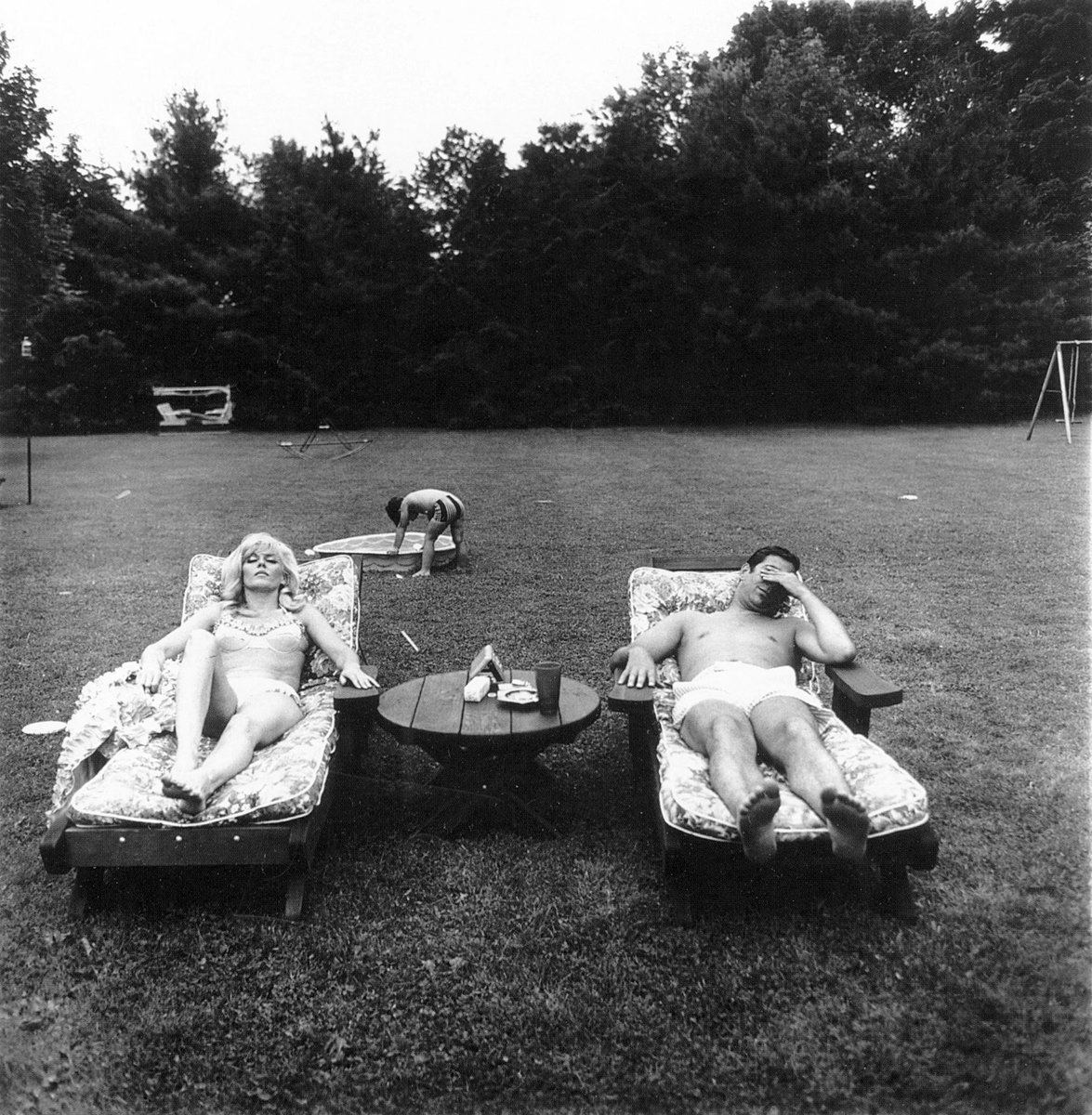 artsy's tweet photo. Happy Birthday world-famous American photographer Diane Arbus: https://t.co/75JWd17vR8 https://t.co/2ICPjSzEnu