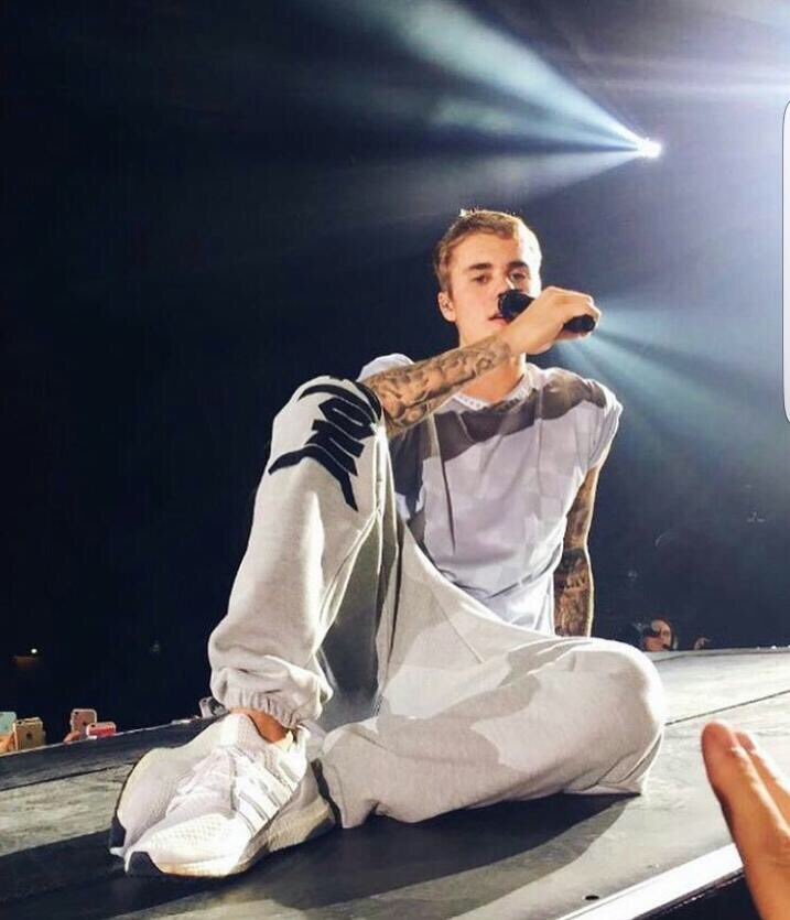 skmbiebs's tweet photo. my cutest lil boo https://t.co/4r38f1VmLn