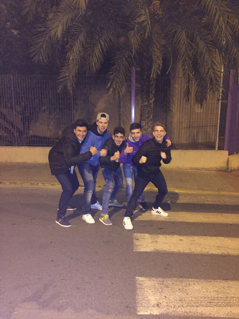 jorgiito_11's tweet photo. Señor pirotecnic pot començar la mascletà @SergiTorrico7 @rafa_leon10 @chulichim #Fallitas #Afuego 💥🔥🔥 https://t.co/HioK36n8zH