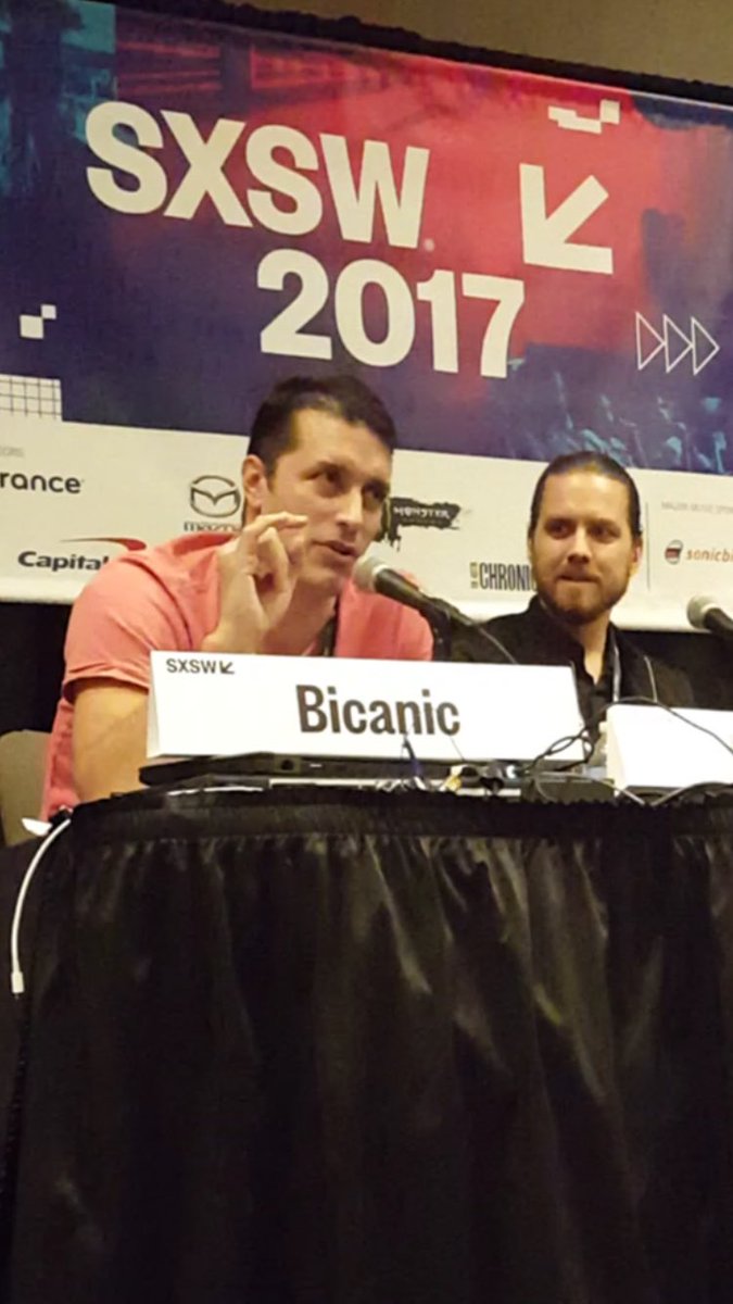 .@nickybee moderating <a href="/sxsw/">SXSW</a> panel on how to make compelling 360 video #vr (content that doesn't suck)
