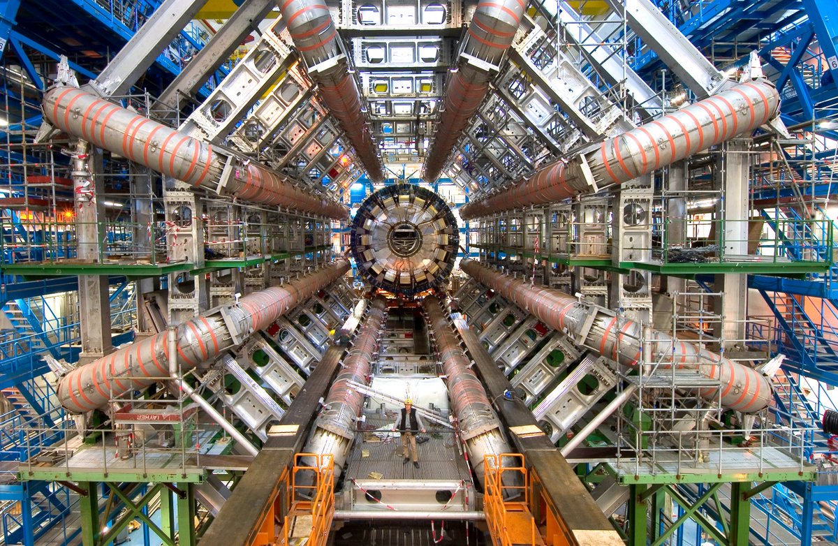 Moogfest's tweet image. #Darkmatter, #godparticles, #blackholes... 

Enter another dimension w/ the #CERN research team at #Moogfest2017: bit.ly/2nBRZkZ