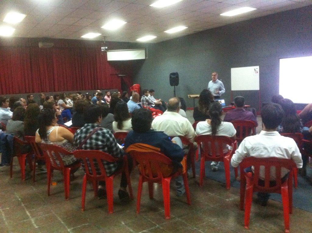 INFOCAP_Chile's tweet photo. Stgo - Comenzamos nuestro Primer Consejo Ampliado junto a Rolando Palacios para refexionar sobre #género #trabajo https://t.co/6RS2vRBGLI