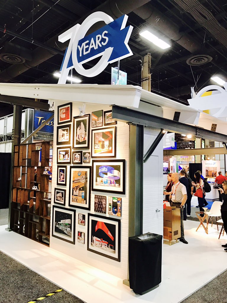 CoreDesigner's tweet photo. More of our favorite #design details from #ExhibitorLIVE #MGDesignAssoc #FreemanXP #HamiltonExhibit #Aluvision #Exhibitor #MandalayBay https://t.co/nlDGGevu9y