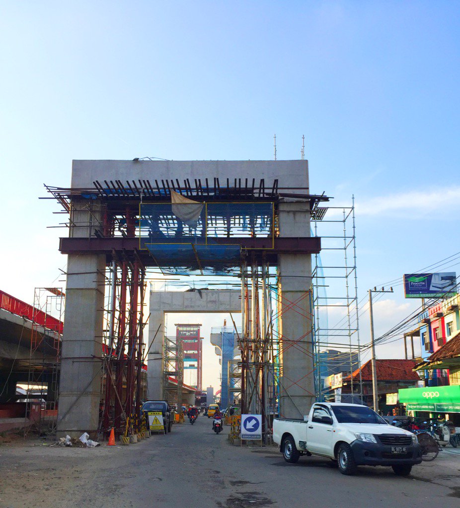 AboutPalembang's tweet photo. #APUpdate Progress Pembangunan LRT Zona 4 Palembang | Foto: R. Kemala https://t.co/2I325C3fx3