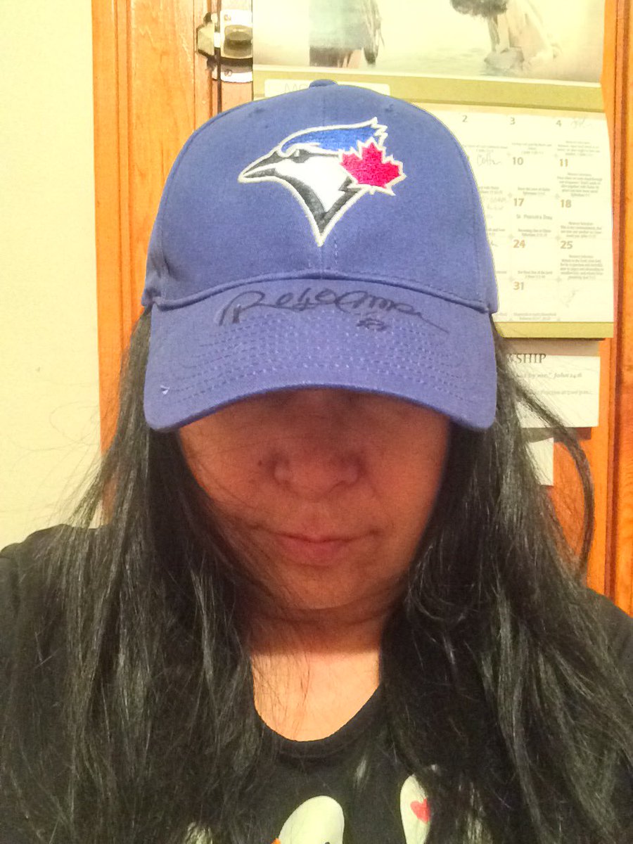 CurrieCree's tweet photo. My fav son knows what's up.  All the gooders don't need 2 pump their own tires but I'm gna 😂😂😂😂#2ndbase #robbiealomar. My autographed cap 👊🏽 https://t.co/ihA68hTVlP