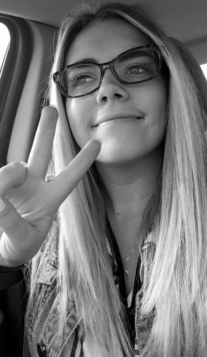 ColtHill7's tweet photo. Happy 9 months baby gurrrl❤🤓 https://t.co/u1nXotZCUJ