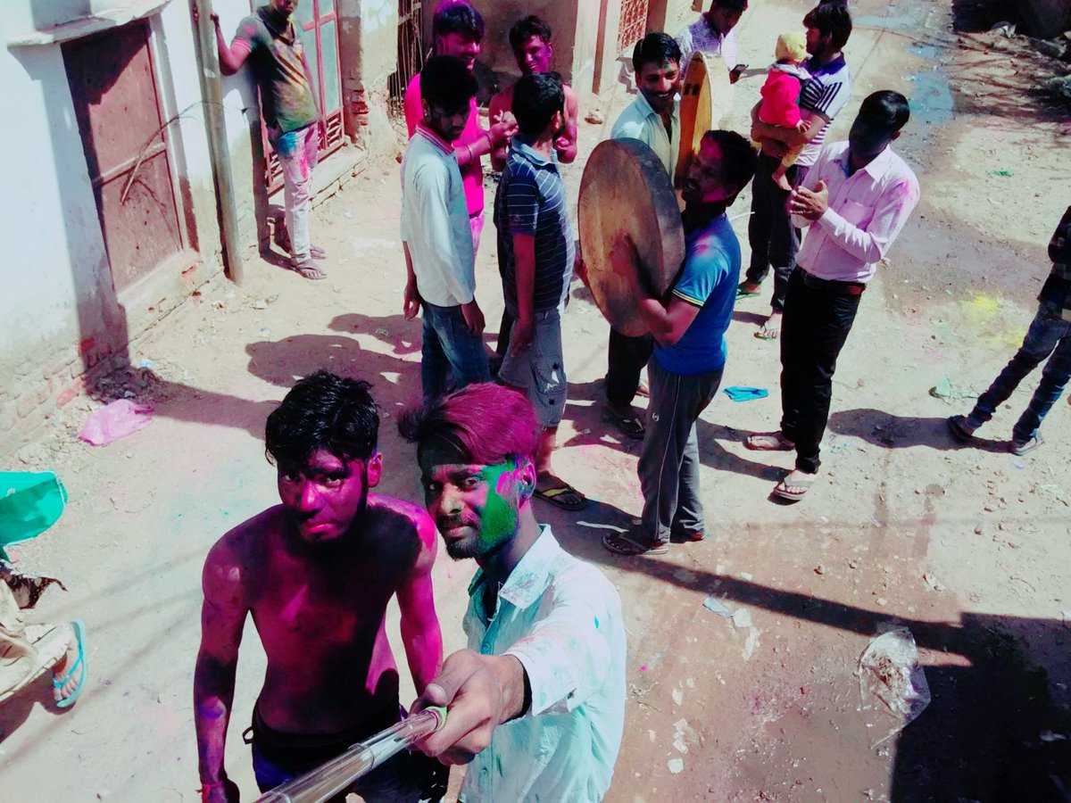 GautamBhargav28's tweet photo. #राजस्थानी #Holi2017 #uncolour https://t.co/v9mgkwLBOq