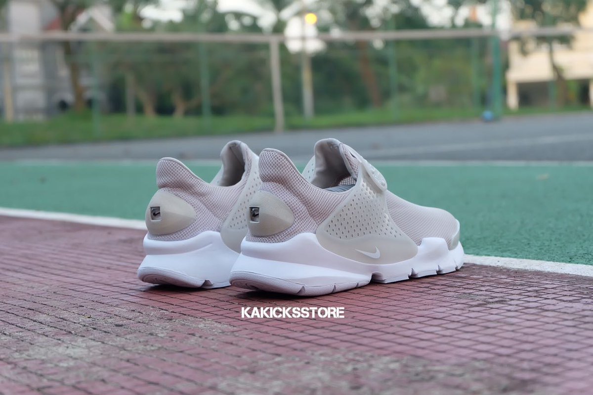 KAKICKSSTORE tweet media