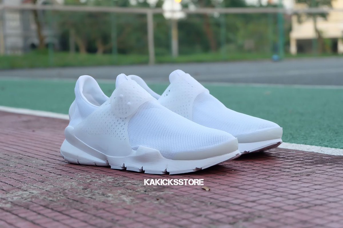 KAKICKSSTORE tweet media