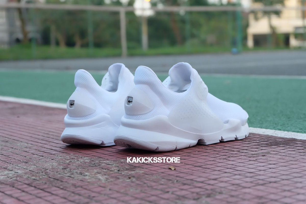 KAKICKSSTORE tweet media