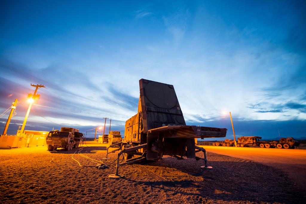 RTX_News's tweet photo. Rigorously tested, ready and reliable. Discover the benefits of our Patriot air and missile defense system: https://t.co/AcuNU0x4nY https://t.co/7YgdHe2miT
