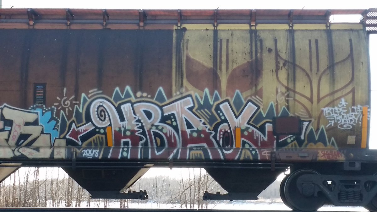PurplePurrp's tweet photo. #HBAK circa 08 #BENCHING #FREIGHTTRAINGRAFFITI #TRAINWRITERS #ART https://t.co/WwCUUHMHnk