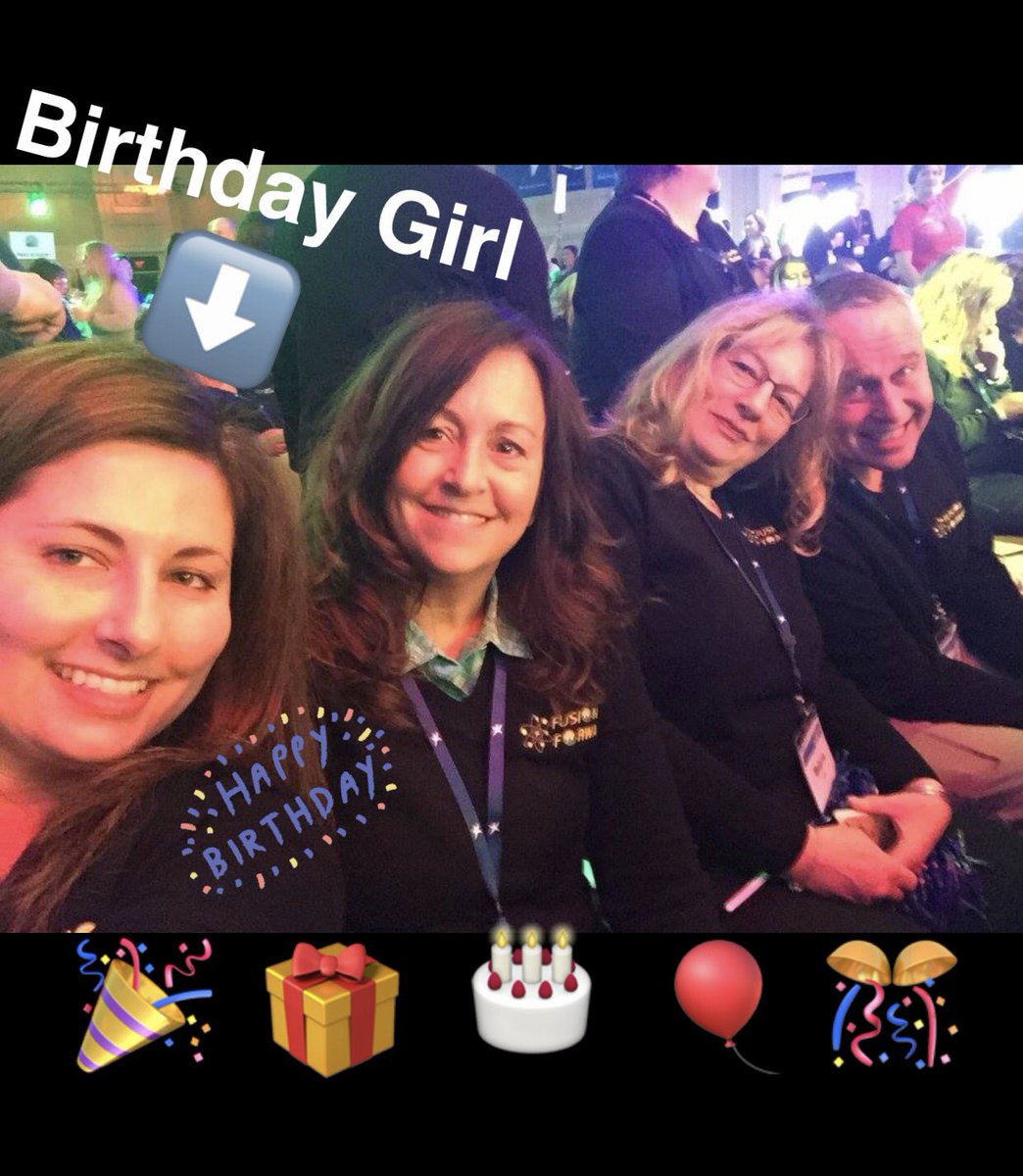 LynHavens's tweet photo. Hope this awesome @DaVita @SupernovaAcutes Region 4 HSA is having an amazing day! Happy Birthday, Dyanne! 👸🏻🌟@dyannelynn #Team #Fun https://t.co/wzIfoFVjZi