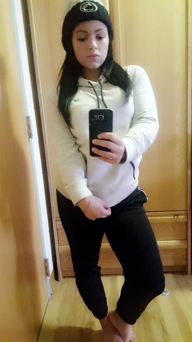 mandawantsgainz's tweet image. Snow day vibes ✌ if only I had classes today. I think I got jipped. #snowmageddon2017 #snowvibes