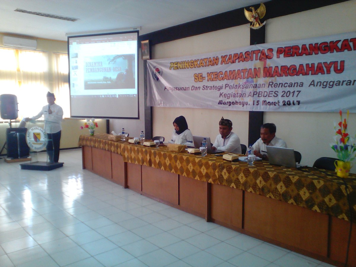 Peningkatan kalasitas perangkat desa Se-Kecamatan Margahayu Kab.Bandung <a href="/desamembangun/">Desa Membangun</a> <a href="/dickkewoy/">Dickkewoy</a> <a href="/menteridesa/">Menteri Desa</a>