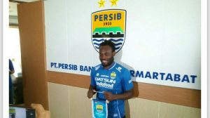 TangerangVision's tweet photo. Waduh! Media Luar Sebut Persib Bandung Klub Seperti Ini
https://t.co/GYPOFKLbg4 https://t.co/T4ks9KElrK