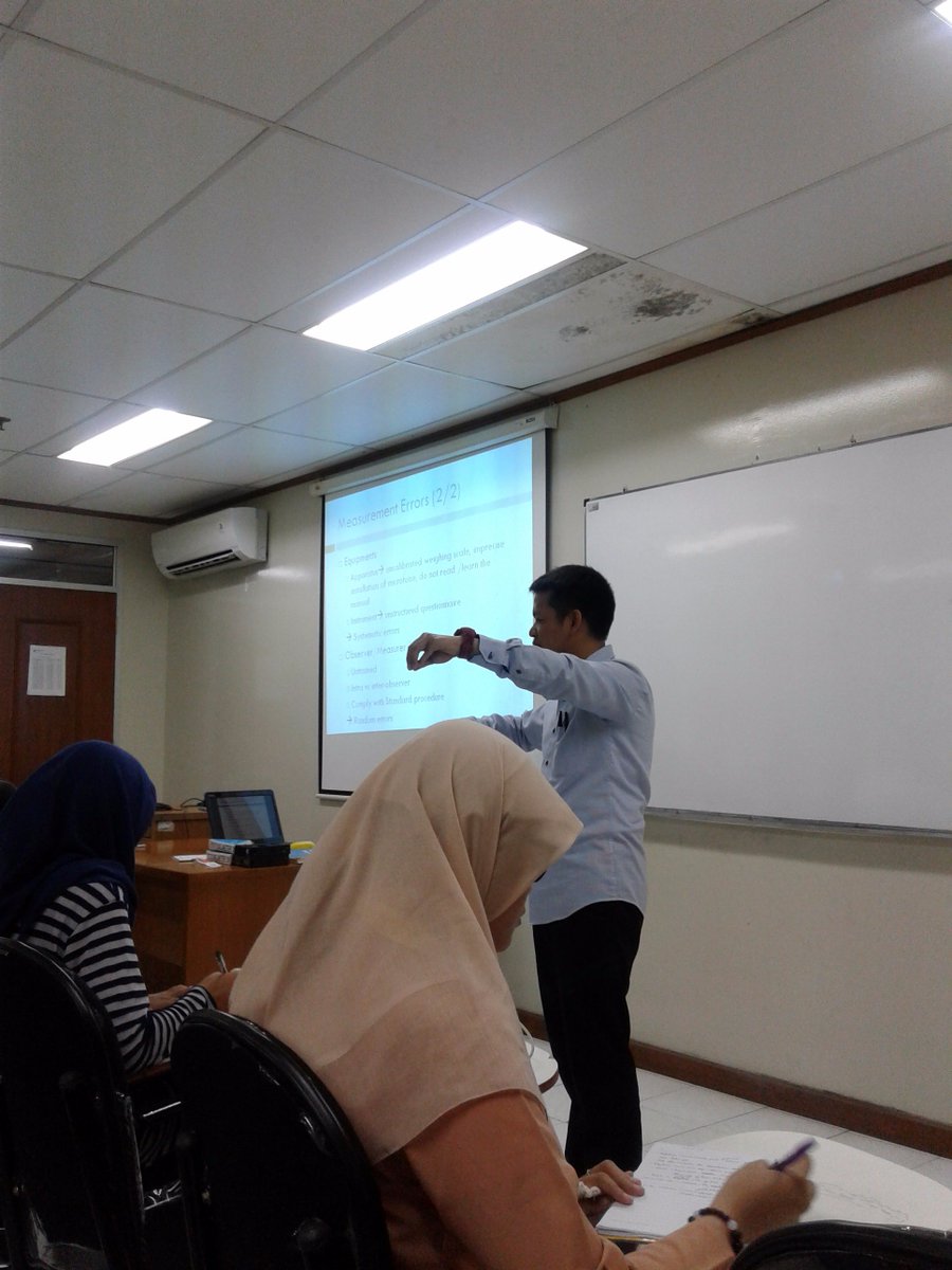 Apa itu antropometri?
Antropometri adalah pengukuran variasi dimensi fisik pada manusia.  #TrainingAntropometri