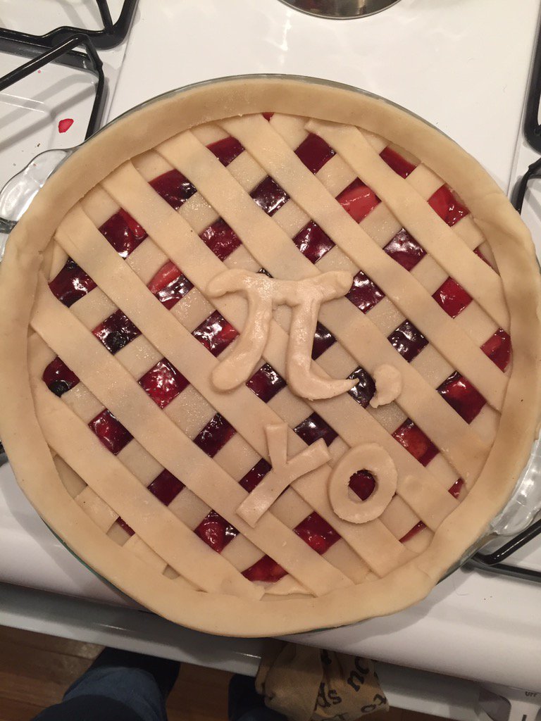 AngelicaGarcia's tweet image. Hannah and I made a thing #piday2017