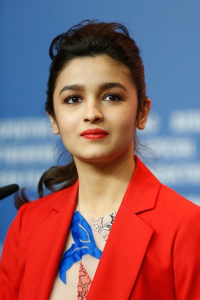 Cithram team wishes a happy birthday to Alia Bhatt
 