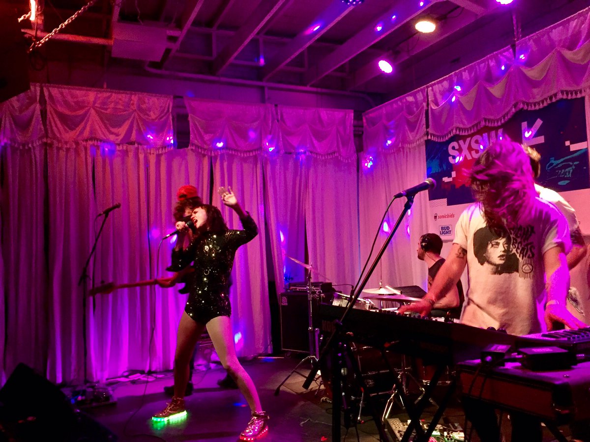 NightflyRadio's tweet photo. Solid gold dance party with @GGOOLLDDband at @swandiveaustin #sxsw https://t.co/Xvkyqe0w5h