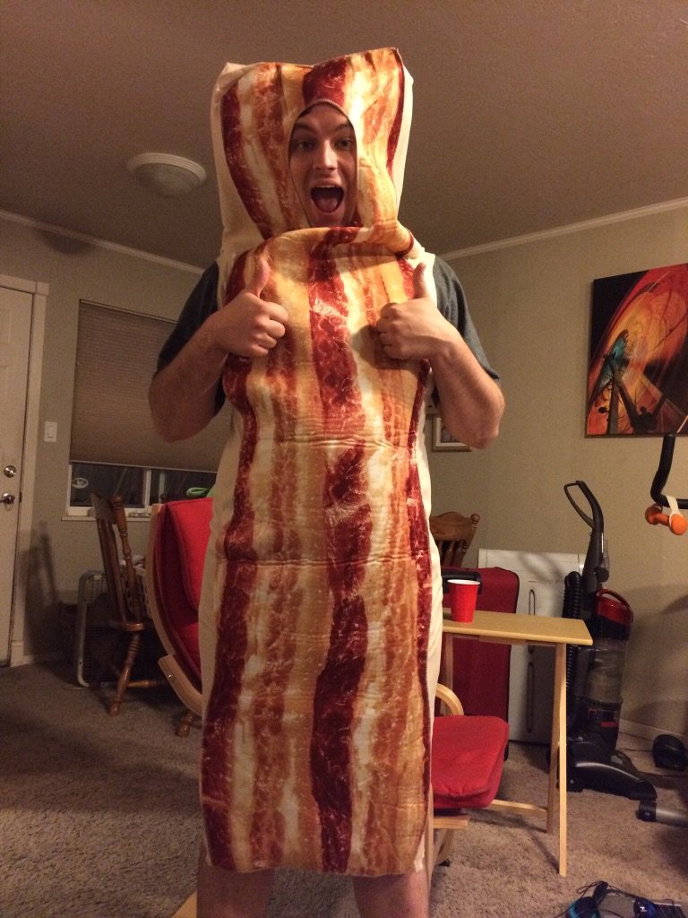 WilliamFonda's tweet image. Bacon. #GeeksCorner #DadsRequest