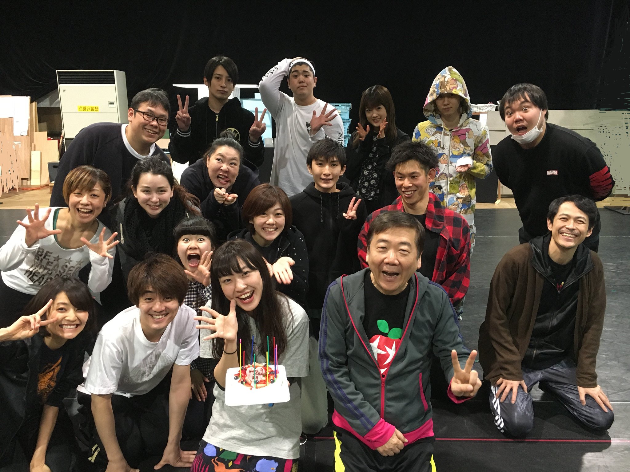 舞台版ドラえもん のび太とアニマル惑星 今日は木村美月さんのバースデー 恒例となりましたサプライズ 笑 しました 今日からフライングのリハーサルもはじまりました どんな風に飛ぶんでしょうね お楽しみに 舞台版ドラえもん 小越勇輝 樋口 舞台版ドラえもん のび太とアニマル惑星 今日は木村美月さんのバースデー 恒例となりましたサプライズ 笑 しました 今日からフライングのリハーサルもはじまりました どんな風に飛ぶんでしょうね お楽しみに 舞台版ドラえもん 小越勇輝 樋口