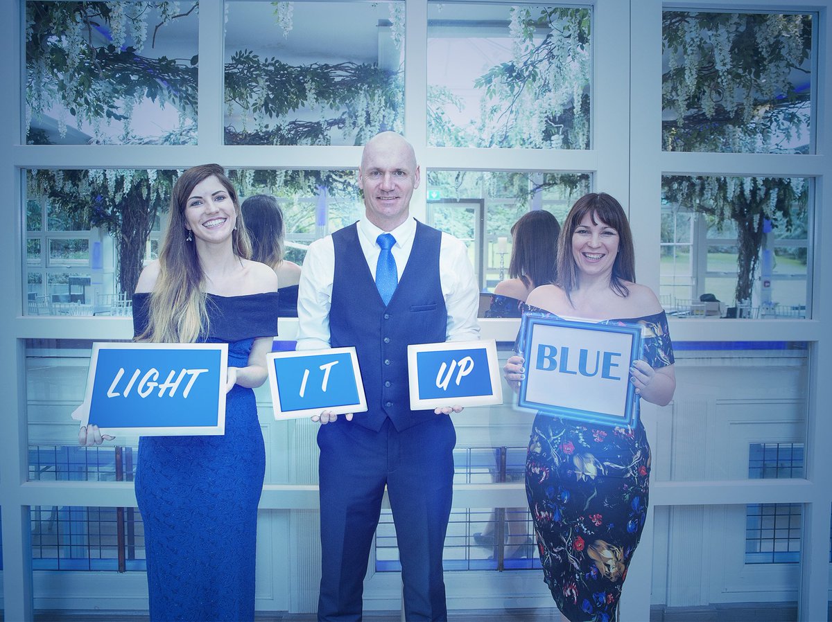 corkautism's tweet photo. Great fun with @rmbyrne35 and @thelovebugscork at the launch of our #lightitupblue Gala Ball. Tickets are on sale @ https://t.co/0NIYAZ6XSY https://t.co/QlwydwtIHb