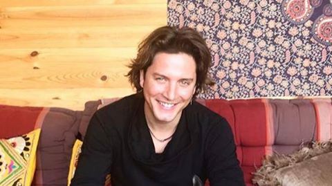 XaviCaminals's tweet image. Matí de sol, bona temperatura i #LaMillorVarietatMusical a @CADENA100! T'acompanyo fins les 15h. amb ells i molts més Nº1!