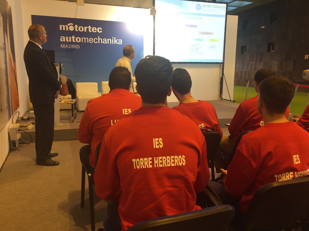 Motortecferia's tweet photo. #Motortec2017 comprometido con el futuro del sector con la FP's en el Taller virtual 2 https://t.co/7wzkhZJs2g