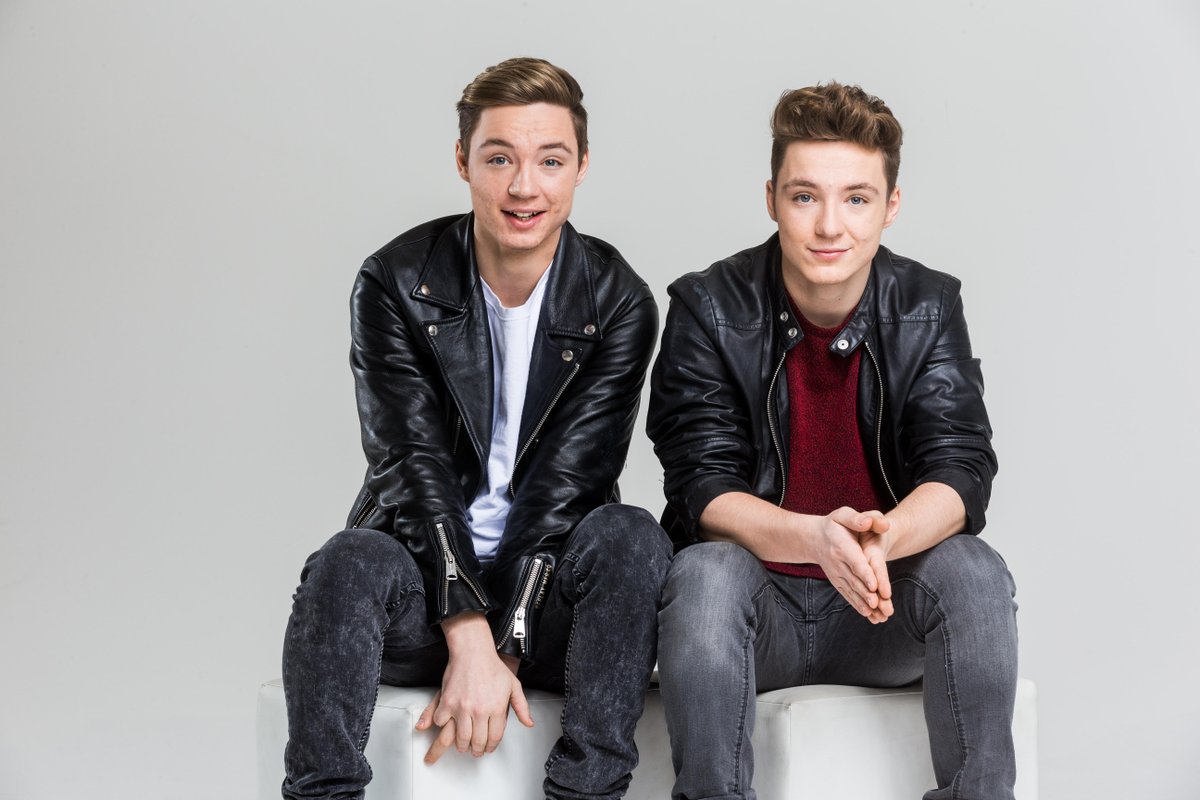 YouTubeSpaceBer's tweet photo. Wow! Was für eine Ansage👏 Herzlichen Glückwunsch liebe @dielochis zu 2 #Echo Nominierungen. 🎉 https://t.co/hdfLQ94Rjh