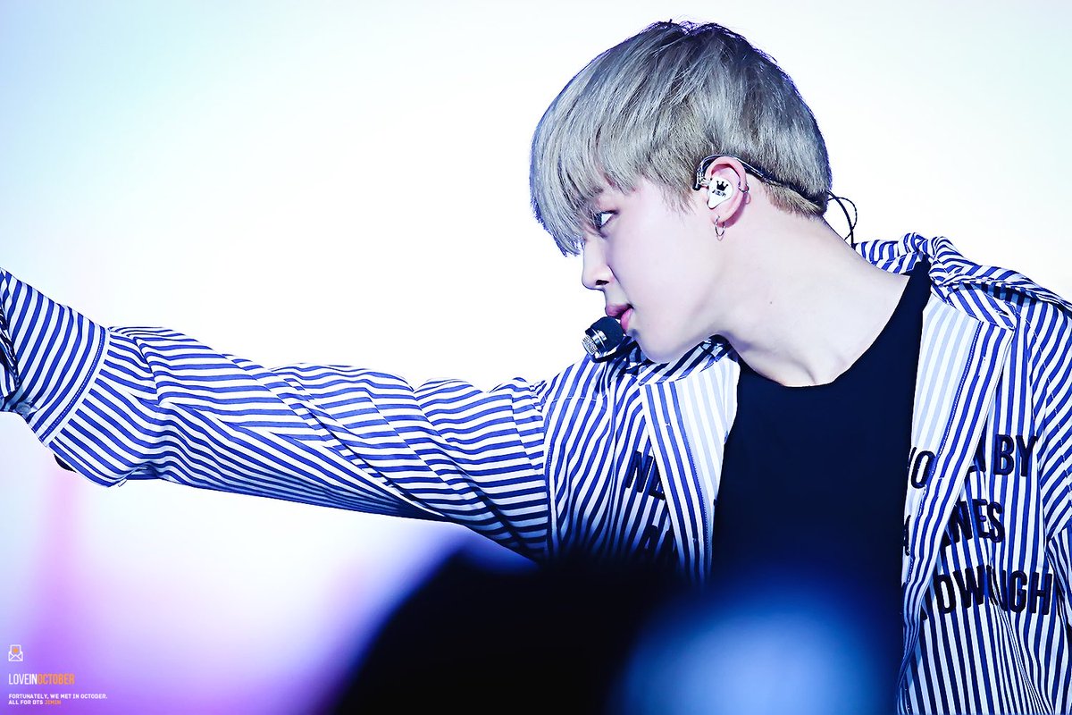 #JIMIN 
#지민 
#BTS 
#방탄소년단 
170312 Wings Tour In Santiago Day2🌸
<a href="/BTS_twt/">방탄소년단</a>