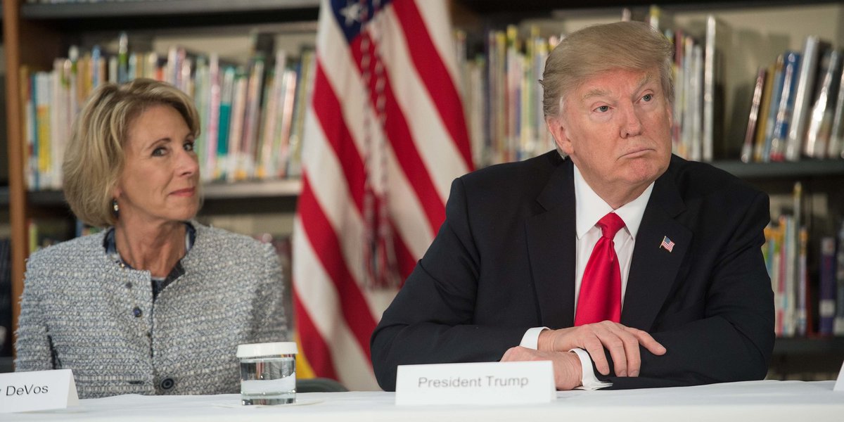 HuffPostPol's tweet photo. Trump promised to repeal Common Core. These parents don't plan to let him forget it https://t.co/vDutzOXZmA https://t.co/KgDUsccmQb