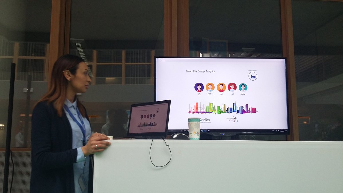 NabilBouzerna's tweet photo. @l_bouchendouka et @amirabenhamida démonstration Smart Factory on going ! #SystemX17 @IRTSystemX @ParisSaclay bravo Novener https://t.co/uvwDscsJnp
