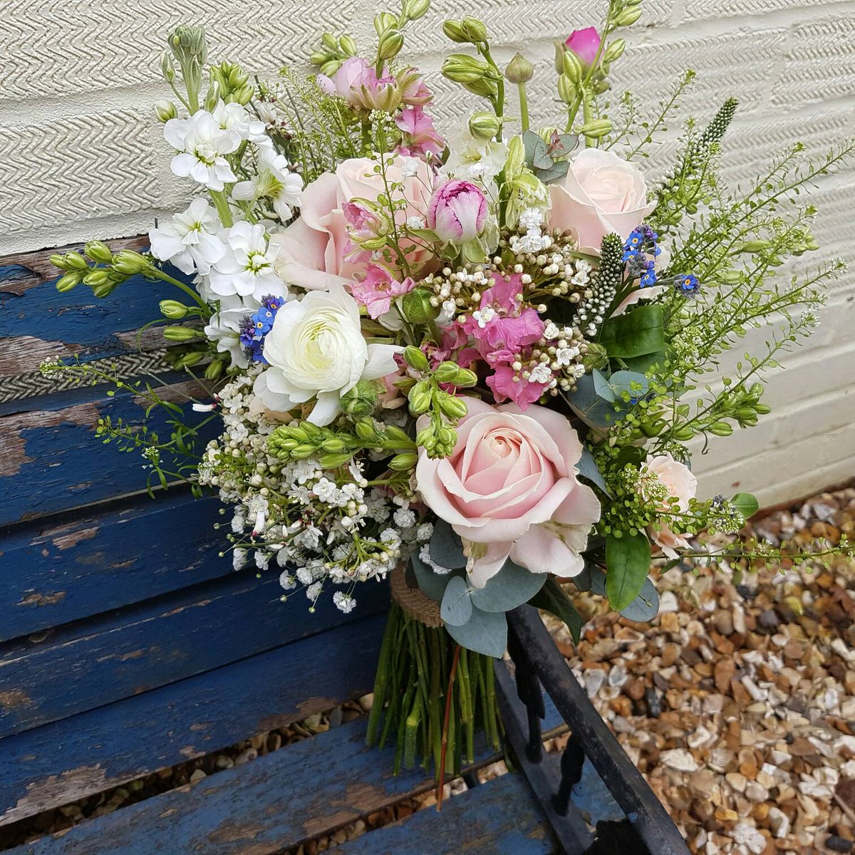 Saturday bride #bridalbouquet #romanticflowers #rusticcountrystyle #weddingflowers #newforest