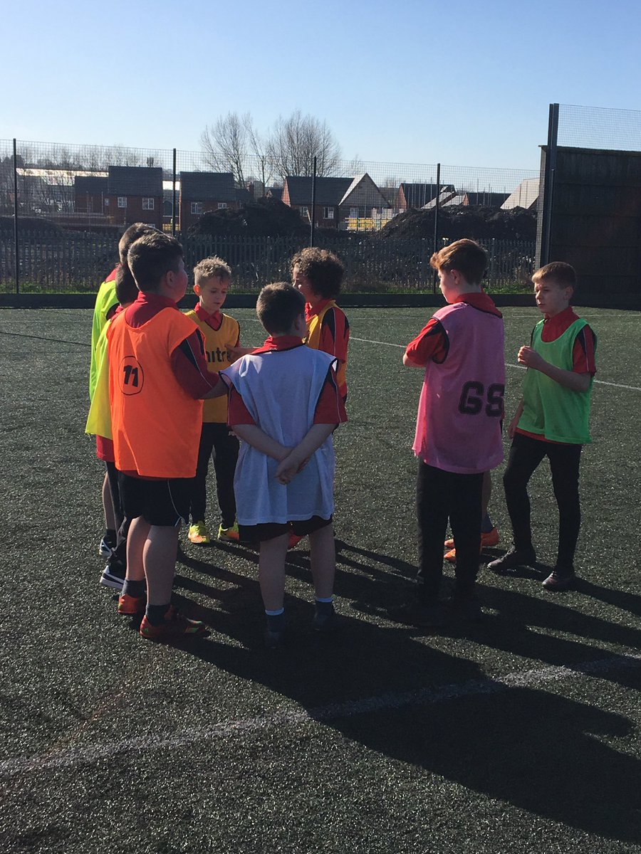 PingleSport's tweet photo. @PingleSport year 7 strategy and formation work @ThePingleSchool #challengeandstretch https://t.co/GZN8MkzfZs