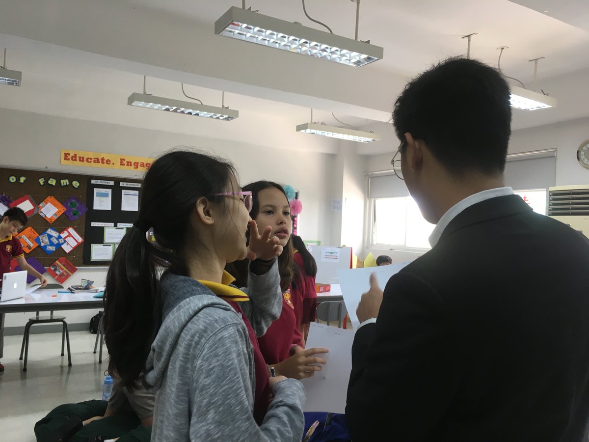 zencmartinez's tweet photo. Thanks to @marlocabrerapoetry as our guest in the CISM Poetry Workshop on 14 March 2017. This was organized by the ELA and @CISMLibraries https://t.co/9qt2d3ysDu