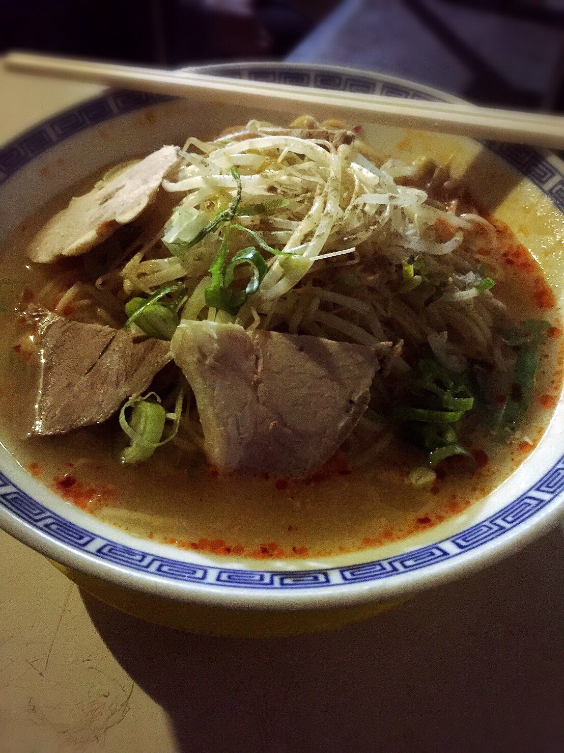 ハイサトモ 京都楽しかった 出町柳で 営業不定期の謎の屋台ラーメン はらちゃんラーメン に遭遇 猫ラーメンのモデルと言われているらしい 本当に何で出汁をとってるのか分からなかった でも美味かった その味は無類である また食べたい T