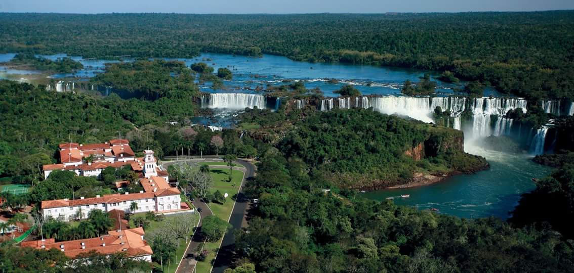 GaGraziani's tweet photo. #Belmond #Hotel #DasCataratas, splendido Resort all'interno del parco nazionale di #Iguazu'...che sogno! #brasile #HoneyMoon #travel https://t.co/duIP9tKisa