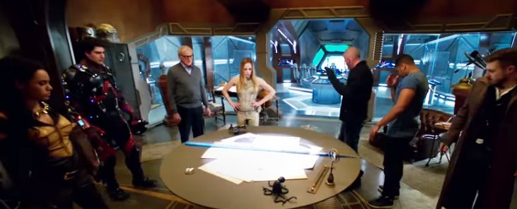 googletvxyz's tweet image. **IT’S WAR** in DC’s Legends of Tomorrow Season 2 Episode 15 “Fellowship of the Spear” googletv.xyz/legends-of-tom…